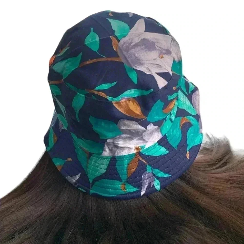 Boutique Handcrafted OSFM Navy Blue Bird Printed Bucket Hat Birding Fauna Floral - Picture 4 of 7